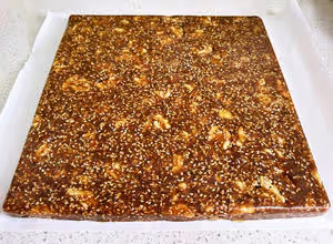薑汁紅棗核桃糕｜暖胃驅寒