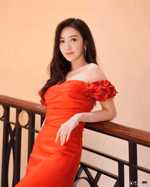 恭喜!《新聞女王》 何依婷升格當媽!興奮喊話:快樂的小孕婦!