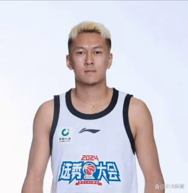 楊政：我家以前住北京68平破房子 不偷不搶給父母買房給我爸換新車