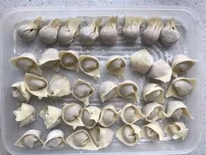 豬肉蝦仁餛飩