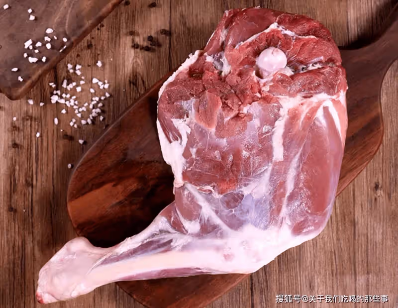 天冷買羊肉,要分清「前腿肉和後腿肉」,差別很大,弄懂再花錢