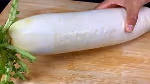 一道下飯菜，爽脆可口醬腌蘿蔔，簡單還下飯！
