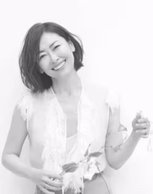 中山美穗去世，曾是金城武心動女神，一生情路坎坷曾遭受家暴