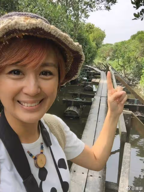 香港童顏女星近況曝光!頭髮全部漂染,自曝受家族遺傳史影響