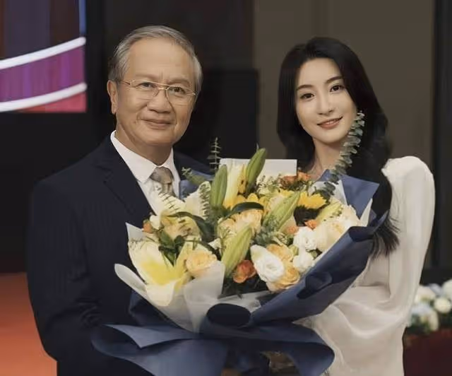 TVB老戲骨復出拍劇寶刀未老,將爭奪最佳男配,與亡妻再立婚約