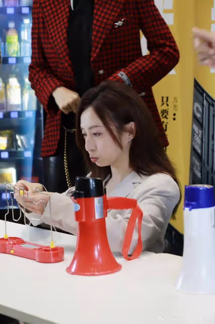 TVB實力花旦曬慶生照,被贊似鄰家少女,自曝身體出現問題引關注