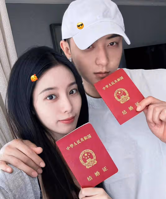 笑死了!黃子韜鹿晗直播連麥,居然沒關注鹿晗,兩人互懟全是笑點