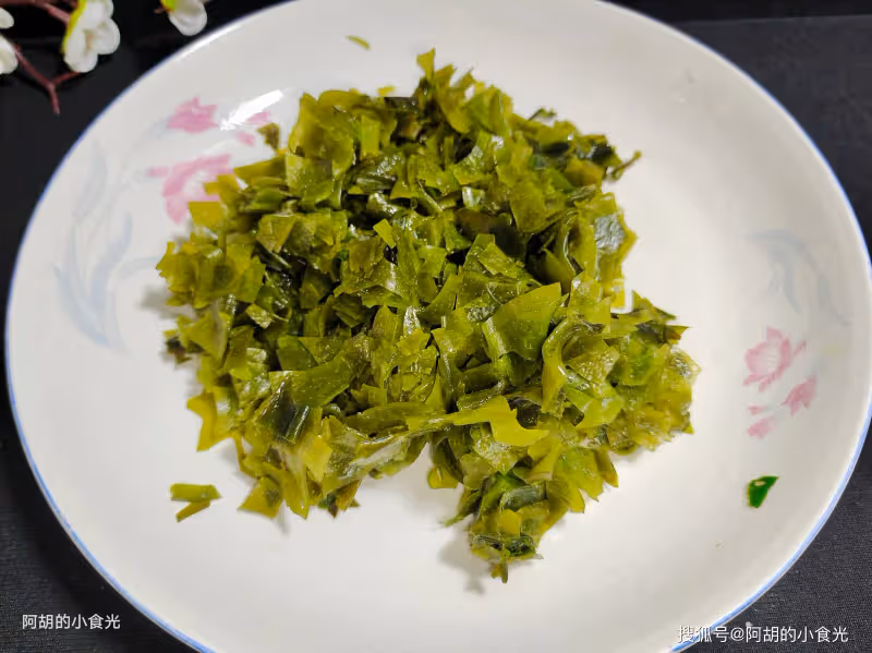 冬天一定要讓孩子多吃這菜,被低估的寶藏菜!蒸一蒸上桌,一口一個、鮮嫩營養高,一盤吃個精光