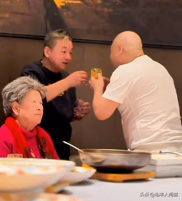 北京寶哥強大朋友圈曝光!90歲陶玉玲作陪,桑蘭現身趙小銳也在