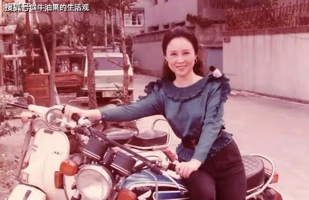 瓊瑤的兩段婚姻:閃婚閃離、婚外戀,曾挑釁原配有本事把他帶回家