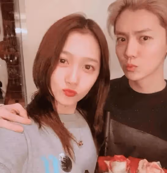 ​鹿晗秒刪關曉彤相關動態，在一起8年沒結婚，分手疑雲再度掀起