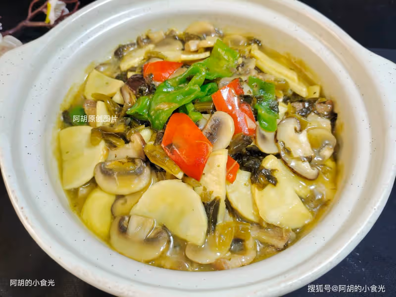 這菜想吃就得趁早,冬日裡的頂級鮮物!簡單燜一鍋,鮮到極致、大魚大肉不如它,恨不得天天吃
