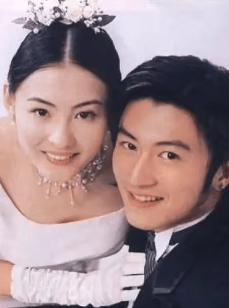 直到如今才明白,謝霆鋒對張柏芝不僅是喜歡,而是用盡全力的深愛
