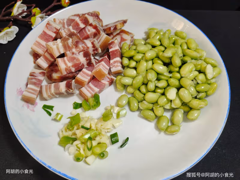 冬天最該吃的菜就是它,上桌比肉還搶手!隨手燉一鍋,有湯有菜、香軟滑嫩又暖人,正適合天冷吃