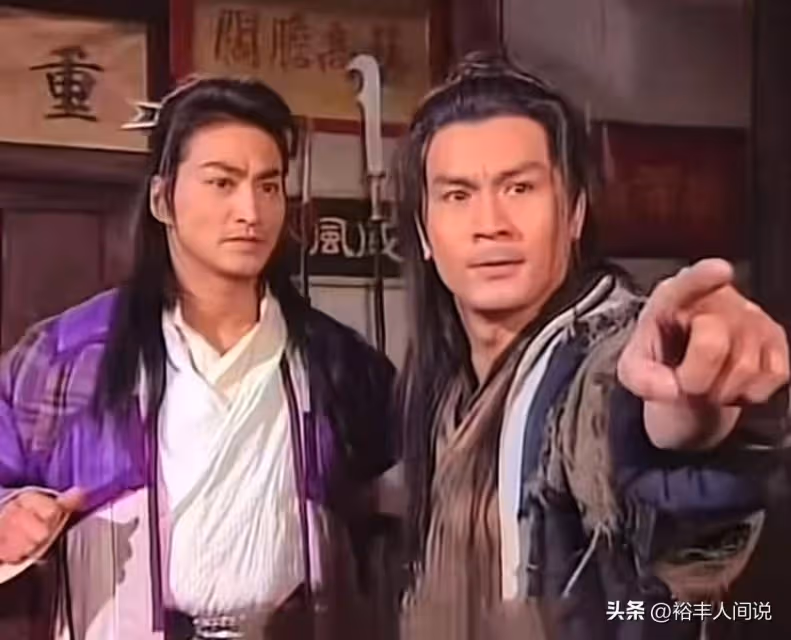 黃文豪何家勁老友聚會!滿頭白髮仍有型,已在北京長安街旁購豪宅