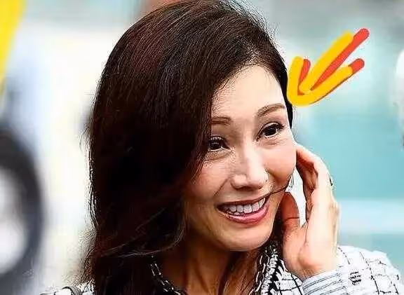 54歲李嘉欣近照老態嚇人!網友:人家曾是最美港姐
