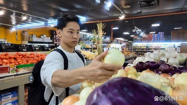 勇闖NBA!河村勇輝孟菲斯租小公寓獨居，自己去超市買菜做飯+打球
