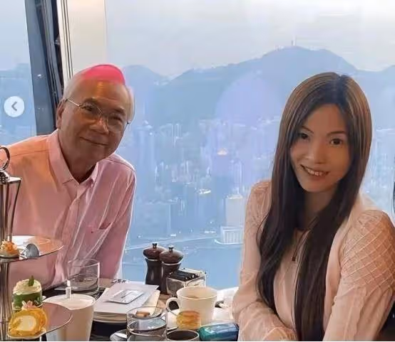 TVB「純愛戰士」遭受感情新考驗,多人自薦做女友,網民犀利點評