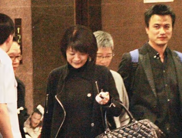 已交代好身後事!69歲港女星兩婚兩離後與同性愛人相伴:很在意我