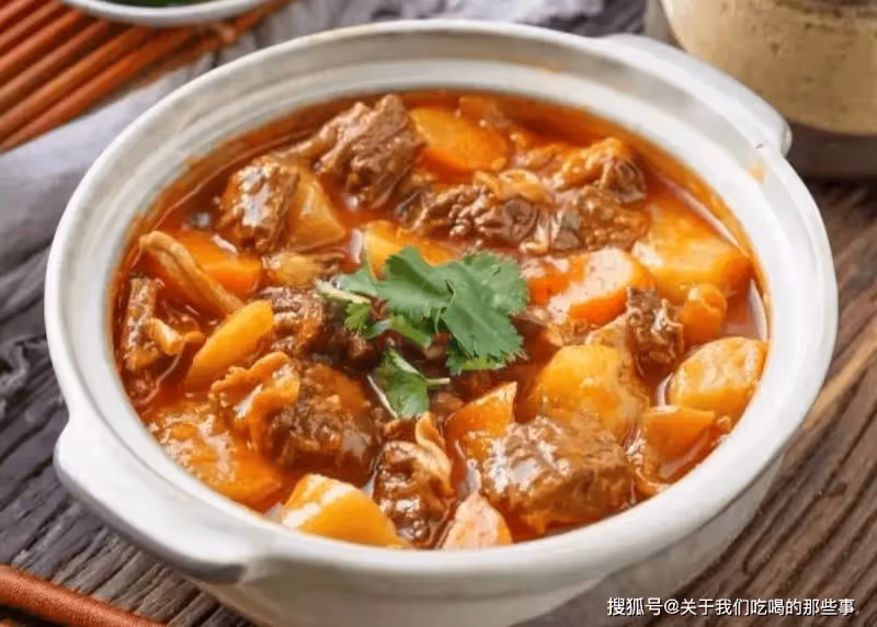 不管燉什麼肉,最忌直接焯水!掌握5點,肉不柴不腥,軟爛香濃