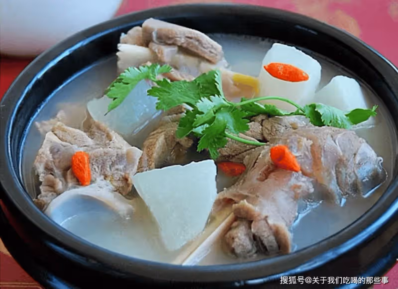 不管燉什麼肉,最忌直接焯水!掌握5點,肉不柴不腥,軟爛香濃