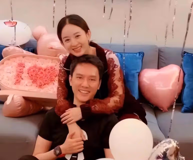 趙麗穎兒子居然5歲了,母子倆看煙花秀好溫馨!馮紹峰忙著談戀愛