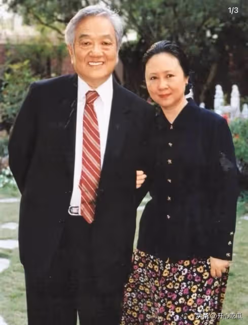 看了平鑫濤的遺囑,再看瓊瑤母親對他的評價,老太太真是人間清醒