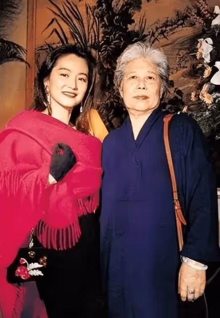 麻蘭英:林青霞做女兒,大明星有錢又孝順,71歲為何還要從12樓奮不顧身跳下去