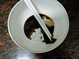 牛肉腐竹番茄煲
