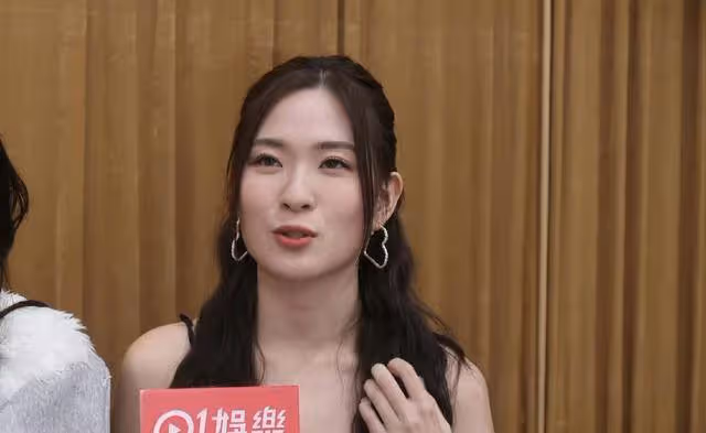 TVB帥氣小生再被曝戀情!買雪糕到女方寓所,二人年紀相差十多歲