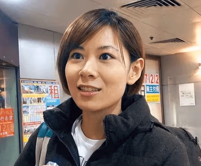 爺爺是開國元帥,父親是商業巨鱷,表面過氣的她卻「背景通天」!