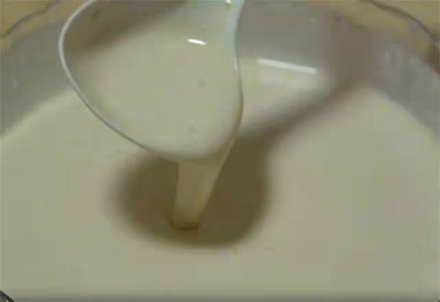 樓下賣了20年的煎餅果子,昨天跟阿姨請教了做法,配方比例超詳細