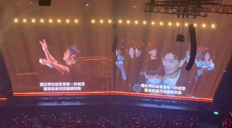 林志穎帶倆兒子看演唱會,15歲kimi 近照曝光,超像剛出道的林志穎