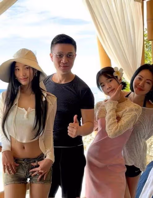 小S18歲大女兒曬照，身材火辣，發育過猛快兜不住，評論區好尷尬