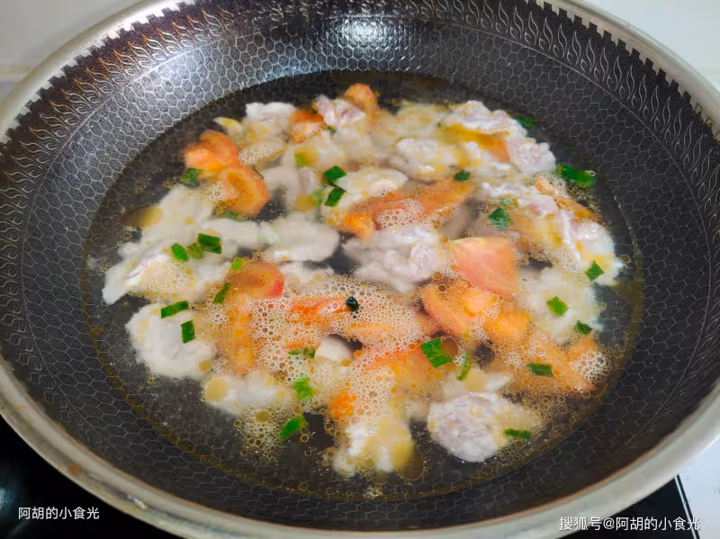 天冷這碗湯來的太及時,賽過雞湯魚湯!隨手煮一碗,有菜有肉、鮮爽不膩又暖人,每次都喝個精光