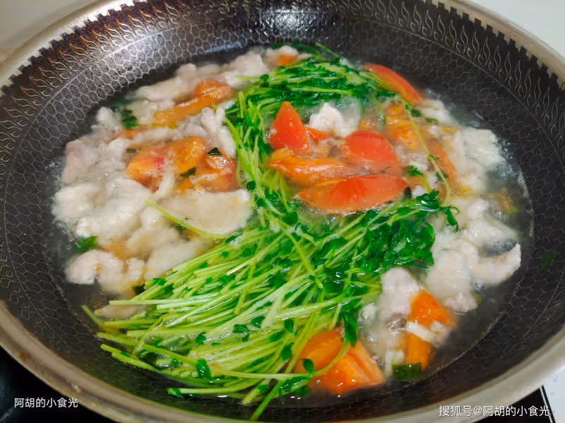 天冷這碗湯來的太及時,賽過雞湯魚湯!隨手煮一碗,有菜有肉、鮮爽不膩又暖人,每次都喝個精光