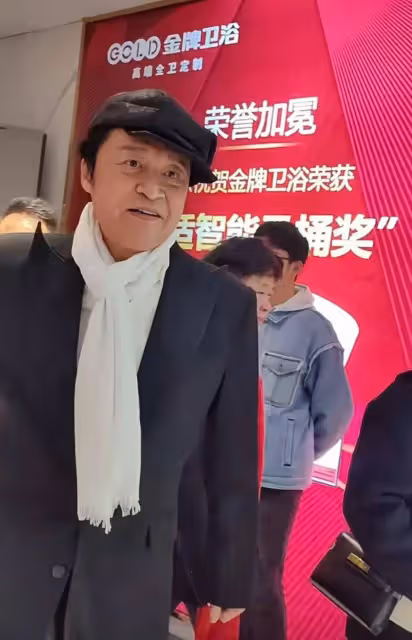 咆哮帝馬景濤近照曝光,63歲又胖又老,眼袋鬆弛差點認不出