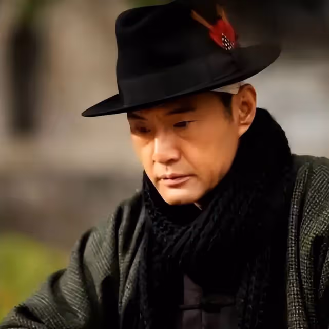 他比李連杰更能打,出道36年零緋聞,身家過億卻娶了一位「丑妻」