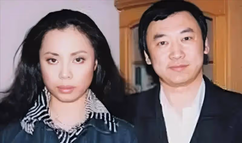 黃綺珊「換臉」成功:齙牙消失,腰肢纖細,演唱會秒變20歲少女!
