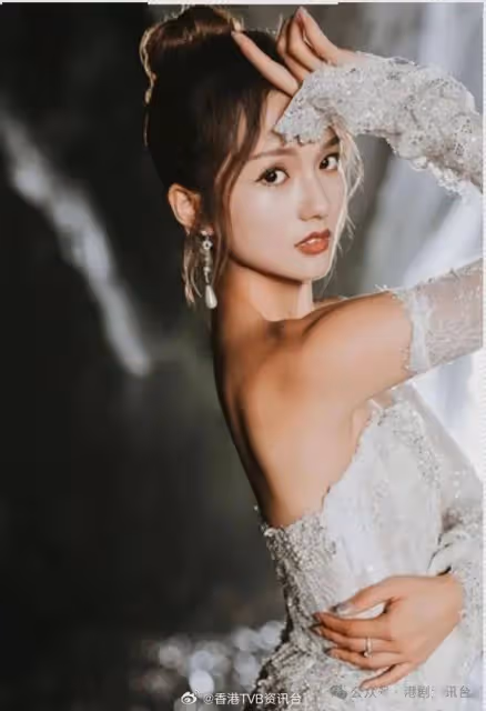 透露婚期為明年4月!TVB上位小生小花婚紗照曝光