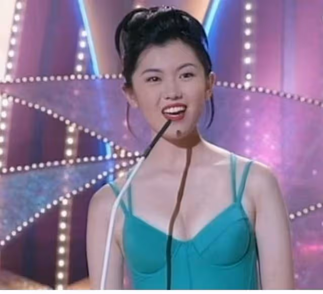 凍齡!48歲前港姐狀態仍如少女,失婚後遇真愛備受藝人老公疼愛