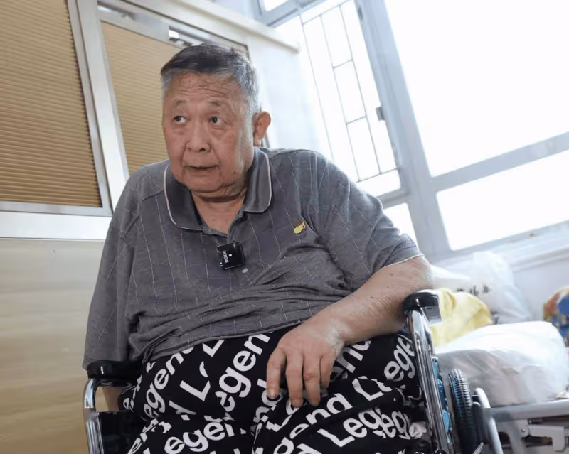 78歲秦煌在廁所摔倒再次入院!又被檢查出心臟問題!大笑稱無懼死亡