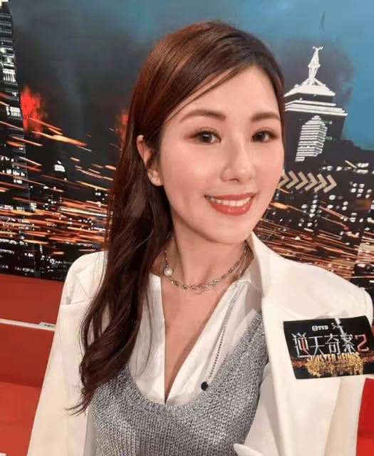 TVB小花與港姐妹妹拍美胸廣告!兩人身材同樣澎湃!稱入圍「飛躍獎」激動