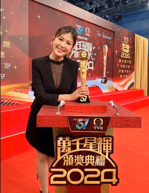 TVB小花與港姐妹妹拍美胸廣告!兩人身材同樣澎湃!稱入圍「飛躍獎」激動