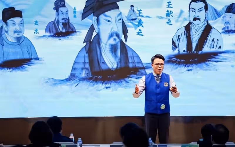又一位優秀的主持人離世！年僅37歲，被困火災中不幸遇難