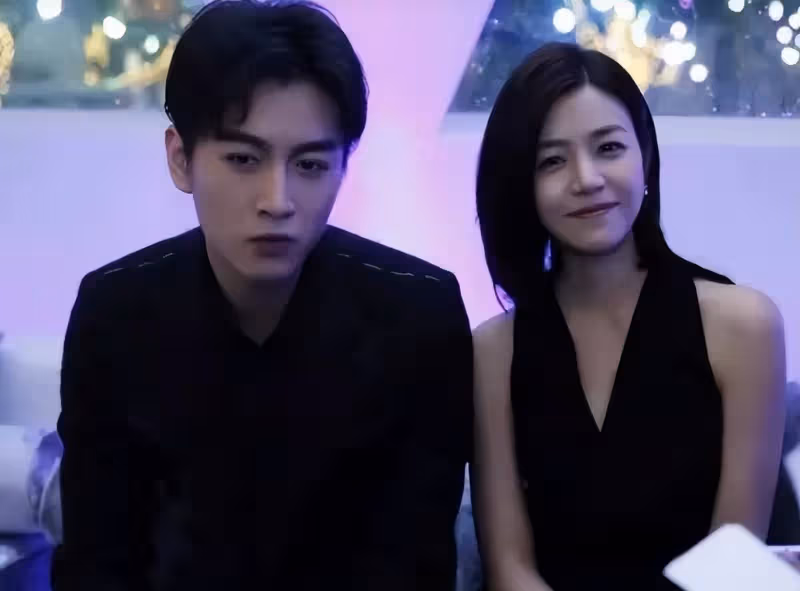 岳父去世,陳曉未戴婚戒現身杭州,與陳妍希婚變再登熱搜