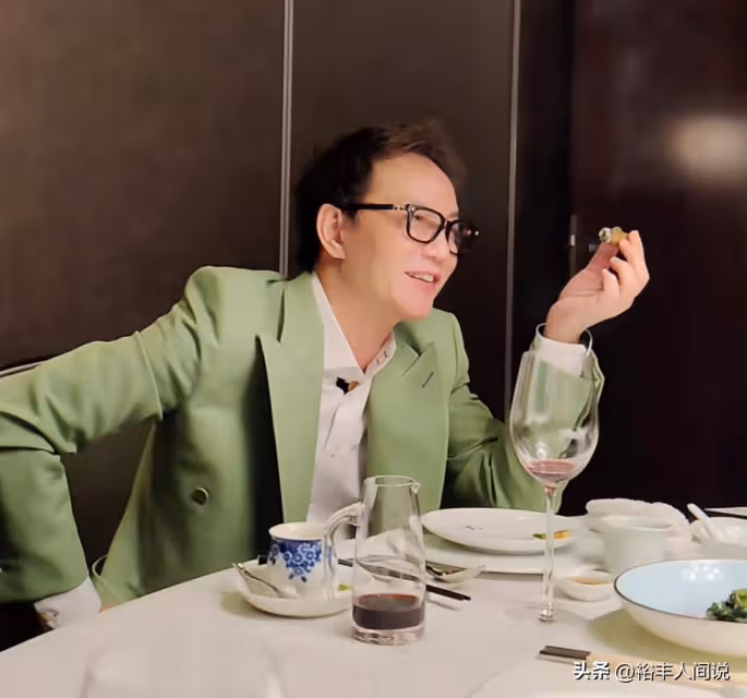 前上海首富周正毅人品崩塌!首談前任楊恭如,曝女方關閉評論區
