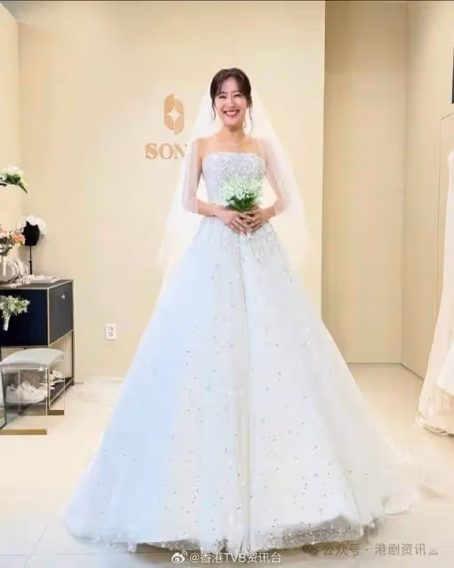 TVB女強人視後宣布「結婚」?曬婚紗照笑容滿瀉 情路崎嶇多次遇渣男