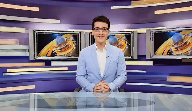 TVB帥氣男星人氣高漲劇接劇,全裸演出成焦點,無償獻血超250次