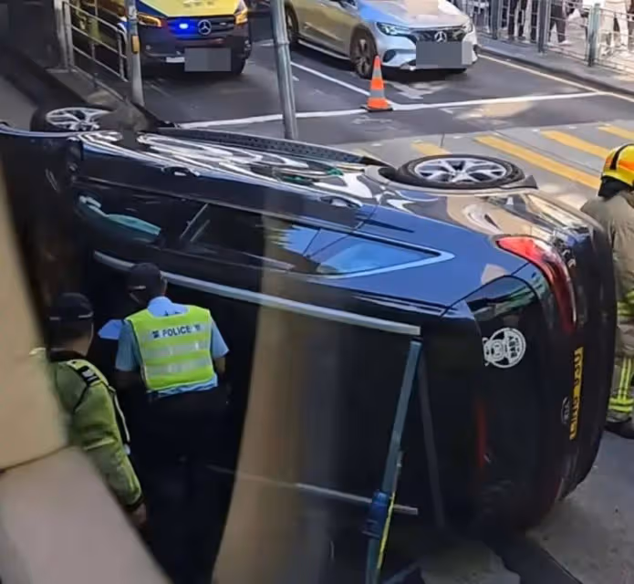 突發!香港女星江若琳發生車禍緊急送醫,駕駛車輛發生側翻